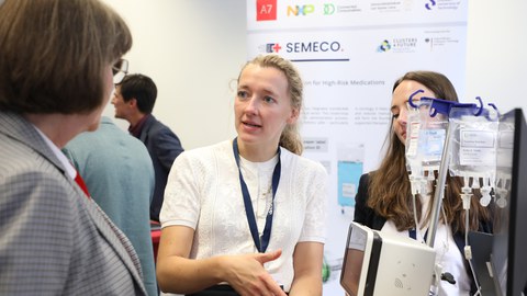 Nora Herzog explains the networked infusion system.